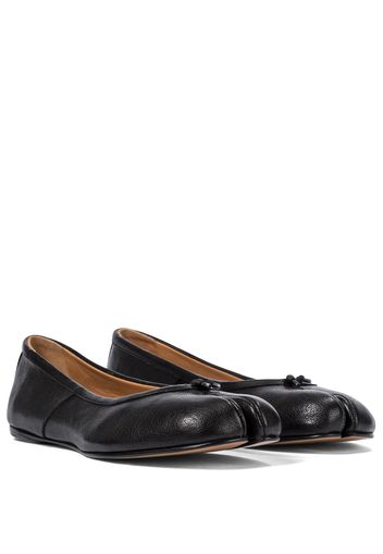 Tabi leather ballet flats