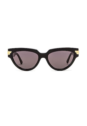 Bottega Veneta Cat Eye Sunglasses in Black