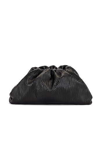 Bottega Veneta Leather Bark Pouch Clutch in Black