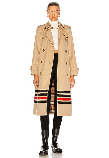 Burberry Waterloo Trench in Neutral