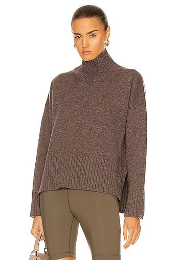 CO Slim Sleeve Boxy Sweater in Brown