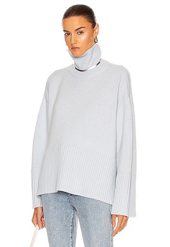 Toteme Heavy Cashmere Turtleneck Sweater in Baby Blue