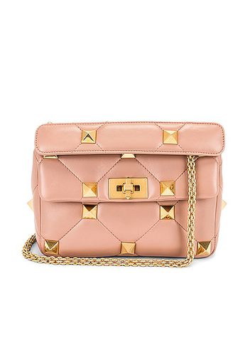 Valentino Garavani Medium Roman Stud Shoulder Bag in Rose