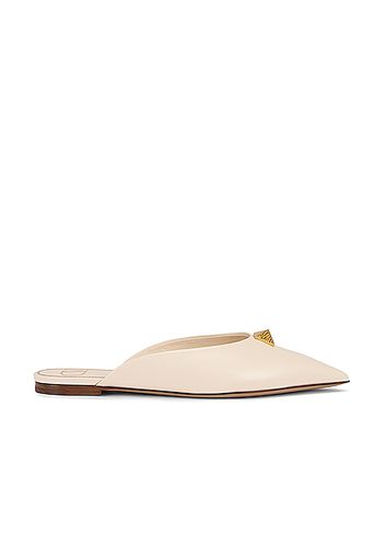 Valentino Garavani Valentino Garavani Garavani Roman Stud Pointed Mules in Ivory