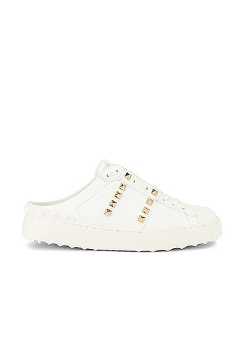 Valentino Garavani Rockstud Sneakers in White