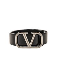 Valentino Garavani Valentino Garavani Buckle Belt in Black