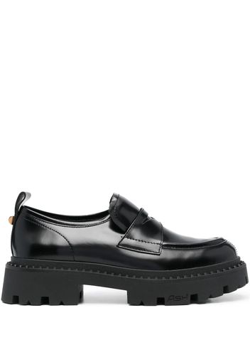 Genial Stud Loafers