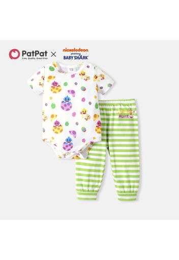Baby Shark 2pcs Baby Boy/Girl All Over Print Romper and Striped Pants Set