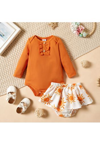 2pcs Baby Solid Long-sleeve Ribbed Romper and All Over Sun Print Skirted Shorts Set