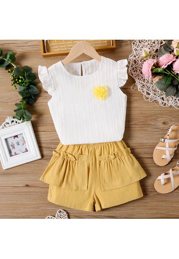 2pcs Kid Girl Floral Design Textured Flutter-sleeve White Tee and Ruffled Shorts Set