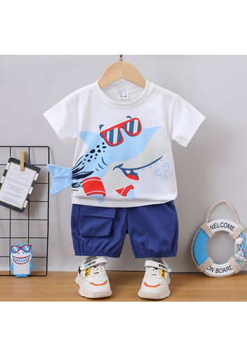 2pcs Toddler Boy Playful Shark Print Tee and Pocket Design Shorts Set