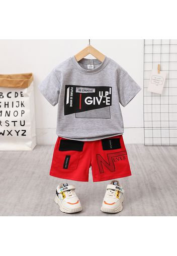 2pcs Toddler Boy Trendy Letter Print Tee and Pocket Design Shorts Set