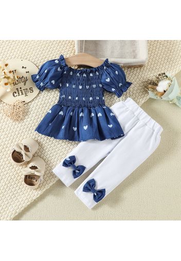 2pcs Baby Girl 95% Cotton Bowknot Decor Pants and Allover Love Heart Print Puff-sleeve Shirred Imitation Denim Top Set