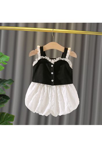 2pcs Baby Girl Button Front Lace Cami Top and Textured Bloomers Shorts Set