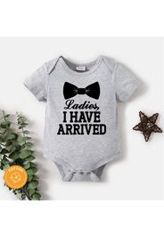 Baby Boy Bow Tie and Letter Print Short-sleeve Romper