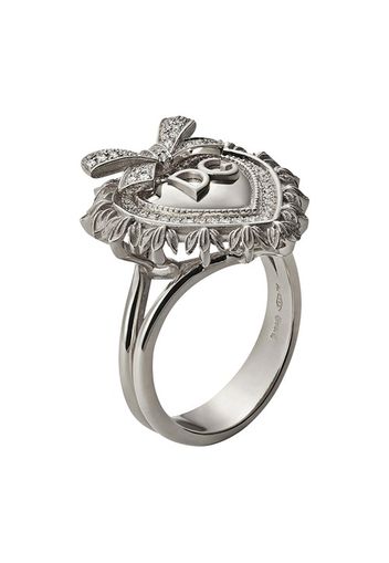 Devotion ring in white gold with diamonds