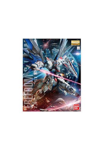 Bandai Gundam MG Freedom (Ver. 2.0) 1/100 Model Kit Action Figure