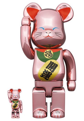 Bearbrick x Medicom Toy Maneki Neko Good Luck Peach Gold Plated 100% & 400% Set