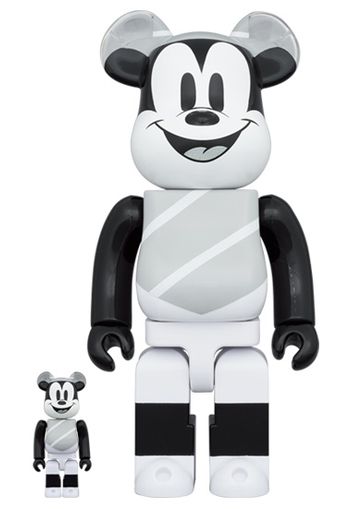 Bearbrick x Disney Hat and Poncho Mickey 100% & 400% Set