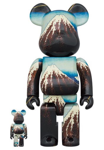 Bearbrick x Kitasai Katsushika "White Rain Under the Thirty-Six Views of Mount Fuji" 100% & 400% Set