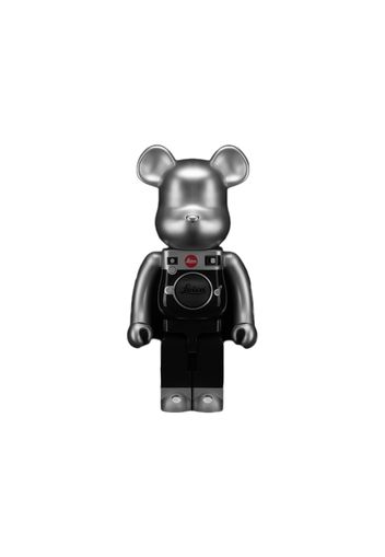 Bearbrick x Leica 1000%