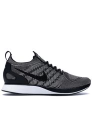 Nike Mariah Flyknit Racer Pale Grey Solar Red