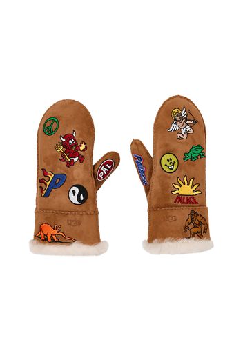 Palace x UGG Sheepskin Mitten Chestnut