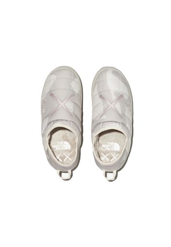 The North Face ThermoBall Traction Mule VP KAWS Moonlight Ivory Print (Women's)