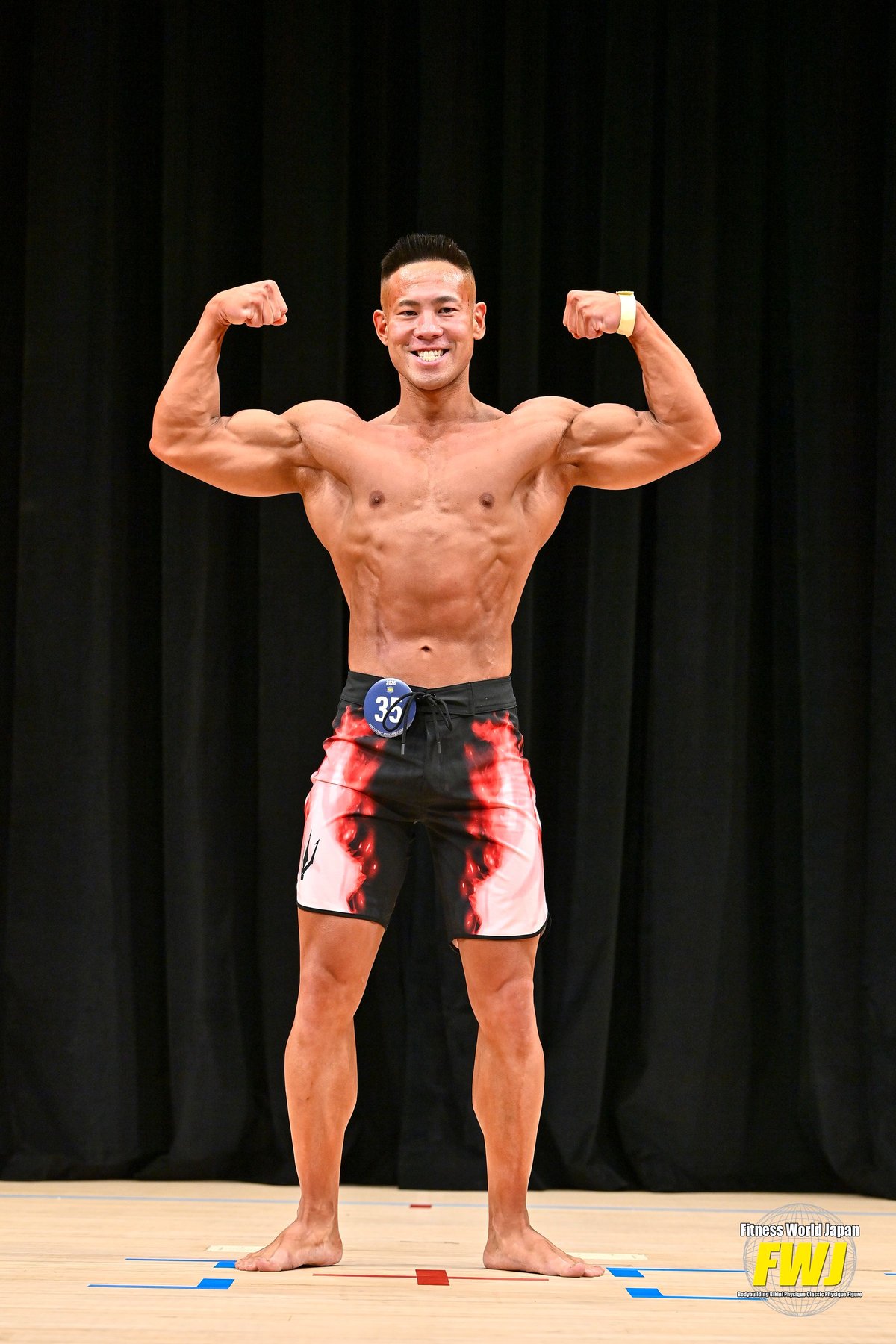 11メンズフィジーク - プラス