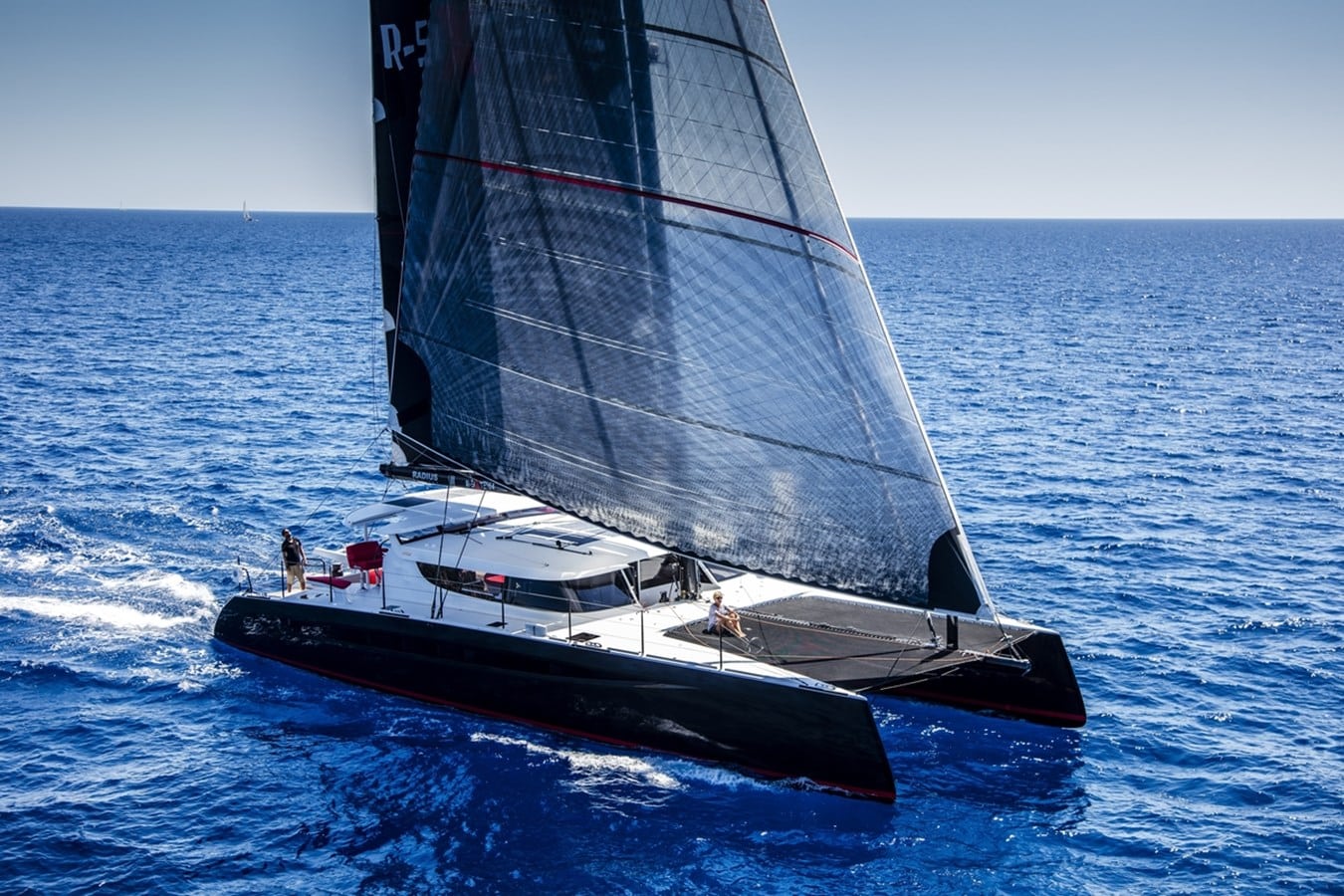 large_3121581 Catamaran Yachts for Sale
