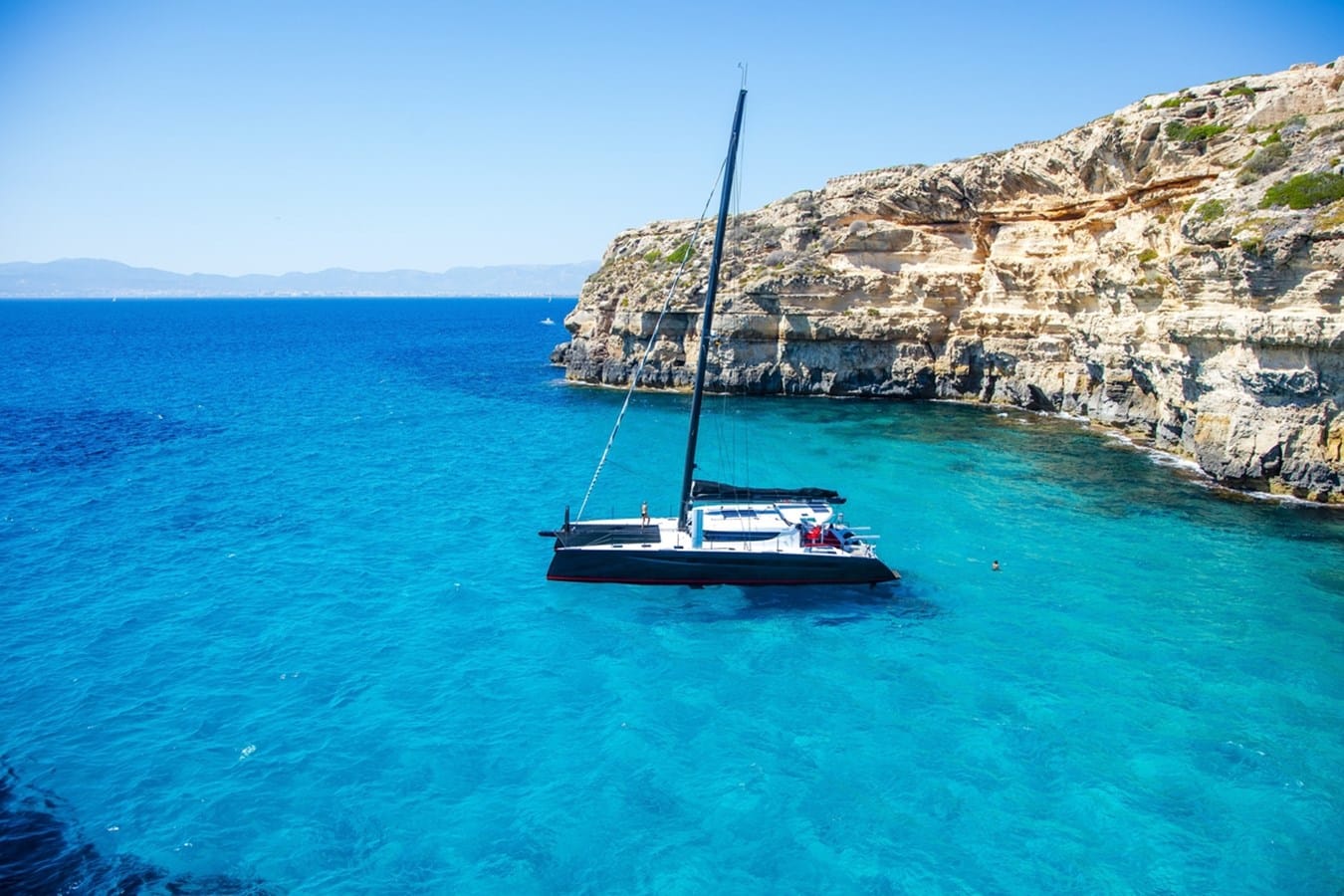 large_3121589 Yachts for Sale in USA