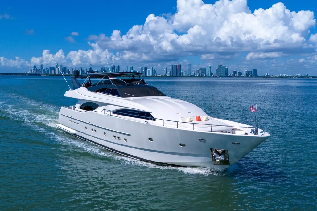 Listing Highlight: 94′ Ferretti Custom Line 2002 | SINPATICO