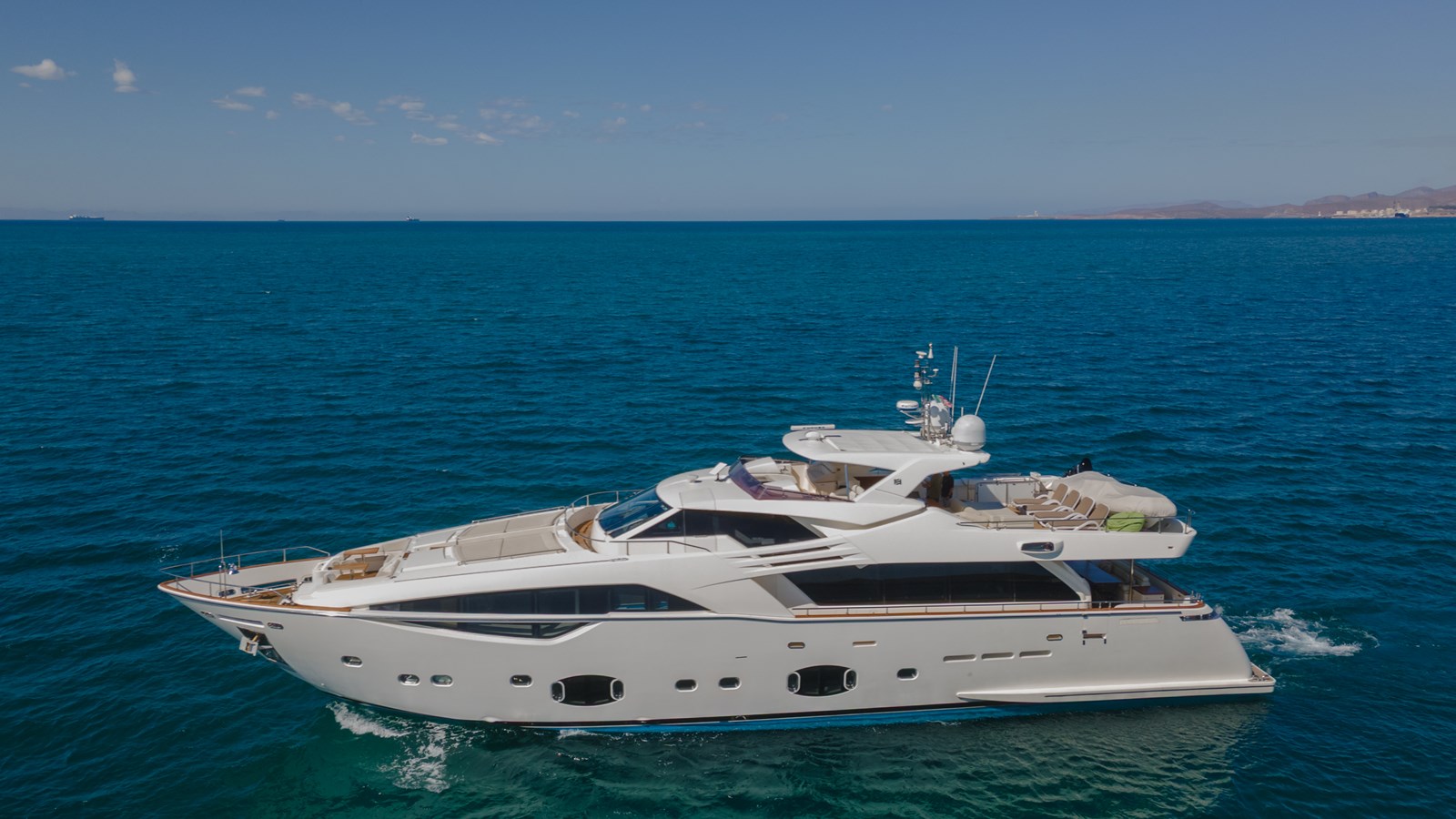 Listing Highlight: 85′ Ferretti Custom Line 2012 | LA MAR