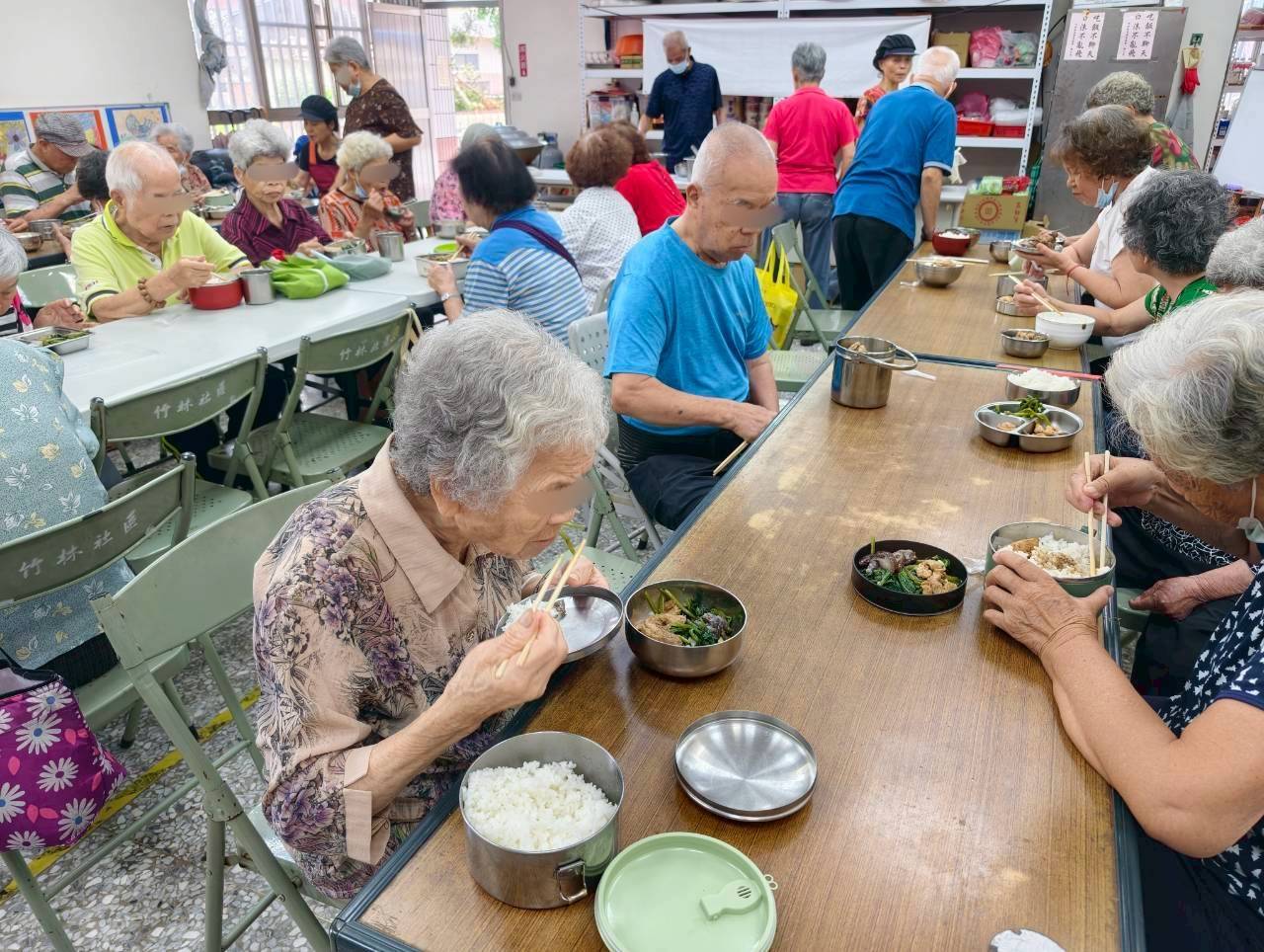 社團法人南投縣鹿谷鄉竹林社區發展協會