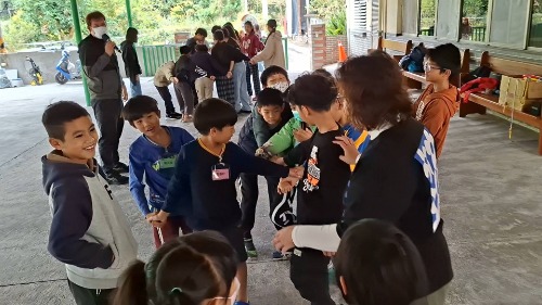 可能是一或多人的圖像