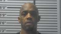 Mugshot of MCCRAY, ROY