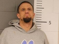 Mugshot of HOLIFIELD, DANIEL