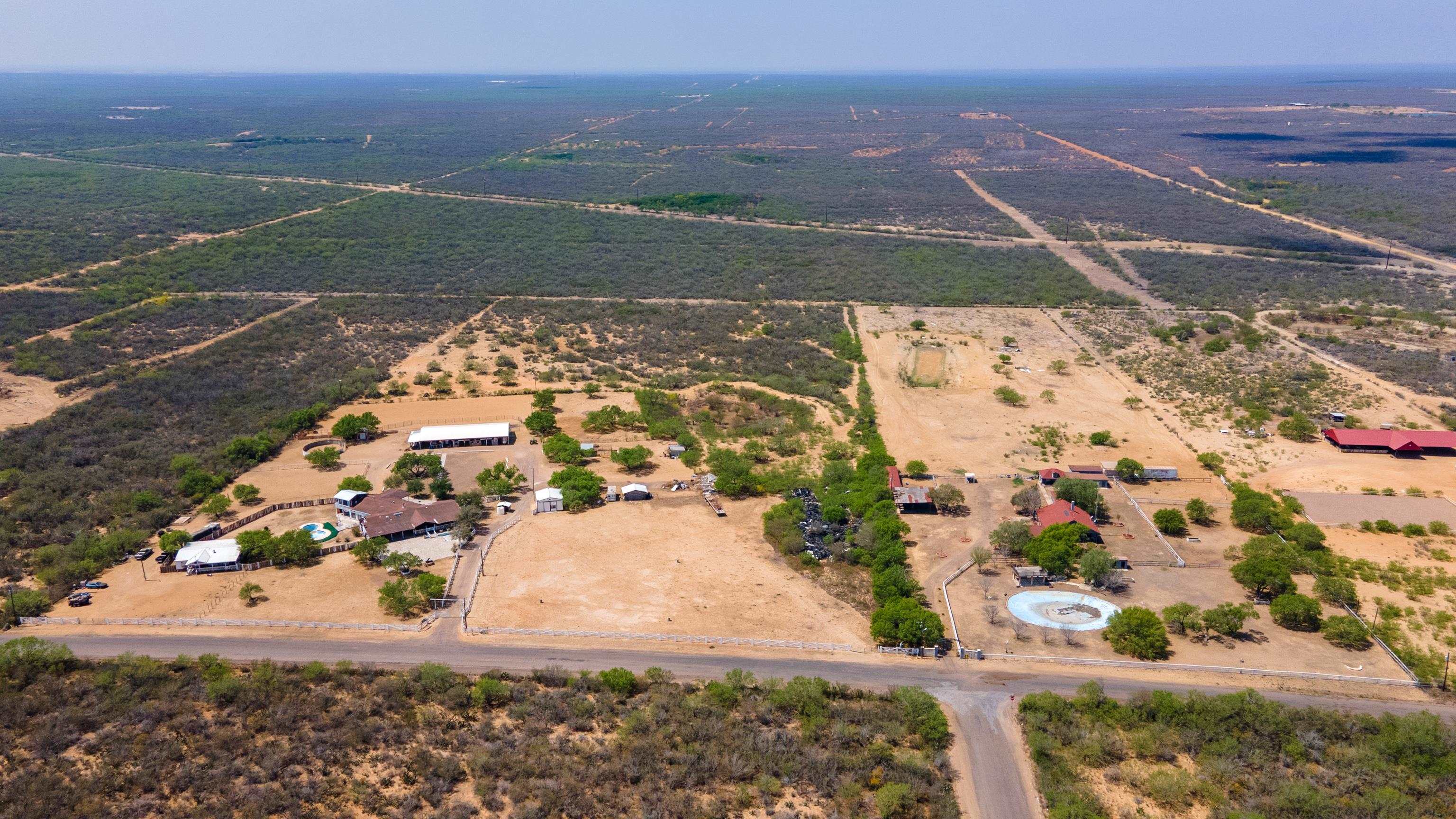 260 Pearson Moss Ln, Laredo, TX 78045