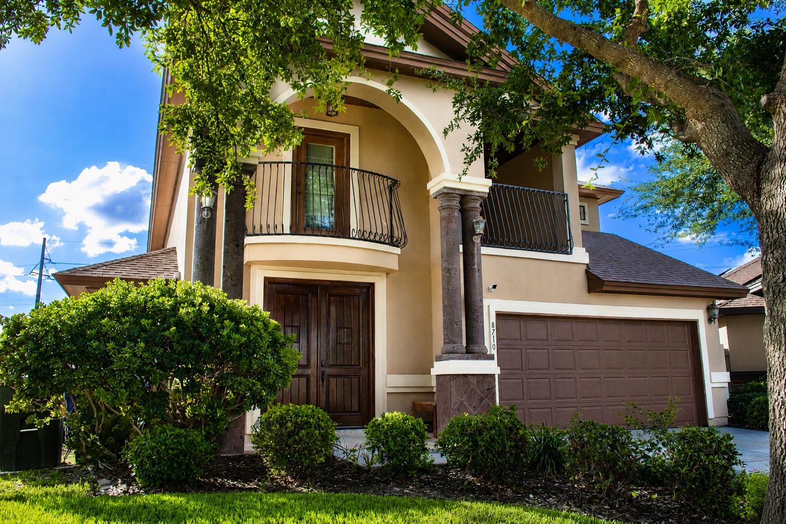 8710 Miraflores Ct., LAREDO, TX 78045