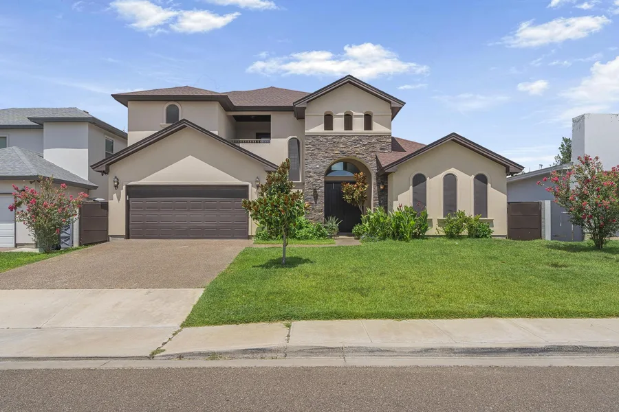 7313 Thomas Harris Dr, LAREDO, TX 78041