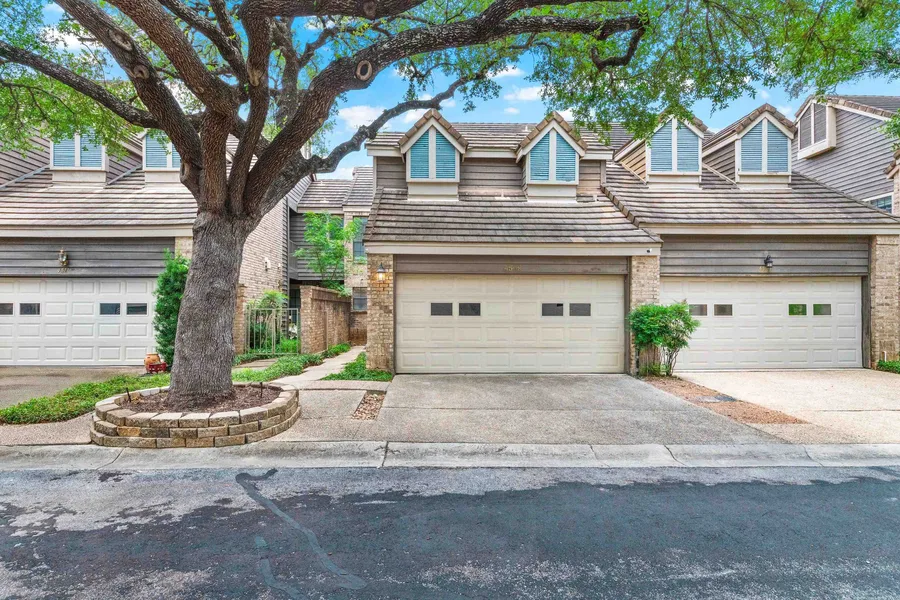 4509 Smokey Wood Ln., San Antonio, TX 78249