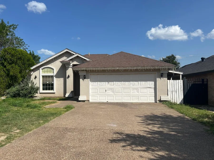 1119 Tiara Trl, Laredo, TX 78045