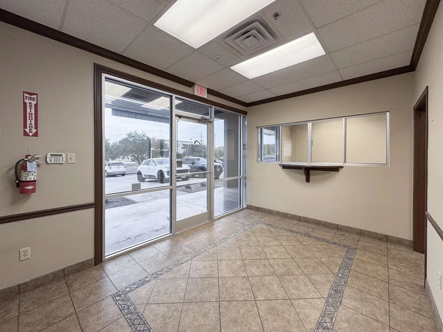 1701 Jacaman Rd, Laredo, TX 78041