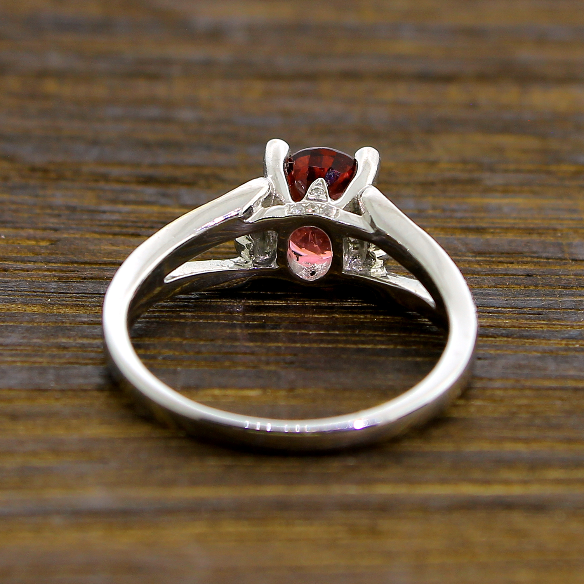 18KT White Gold 3.80g, 1.30CT Spinel and 68 0.19CT Diamond Size 6.5 Ring - Image 3