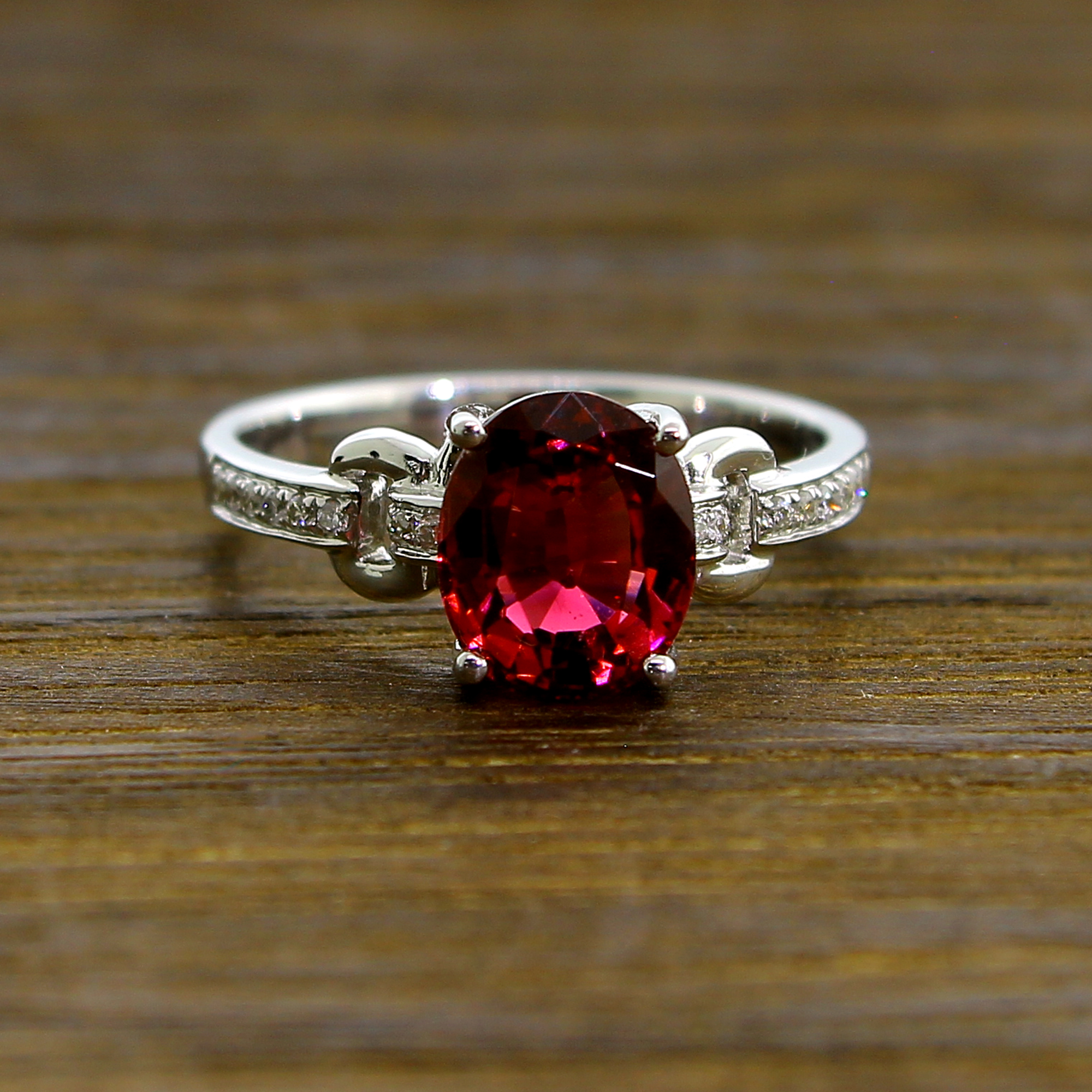 18KT White Gold 2.76g, 1.73CT Tourmaline and 18 0.79CT Diamond Size 6.5 Ring