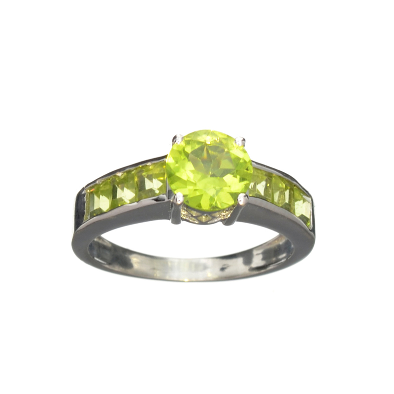 2.60CT Green Peridot And Sterling Silver Ring