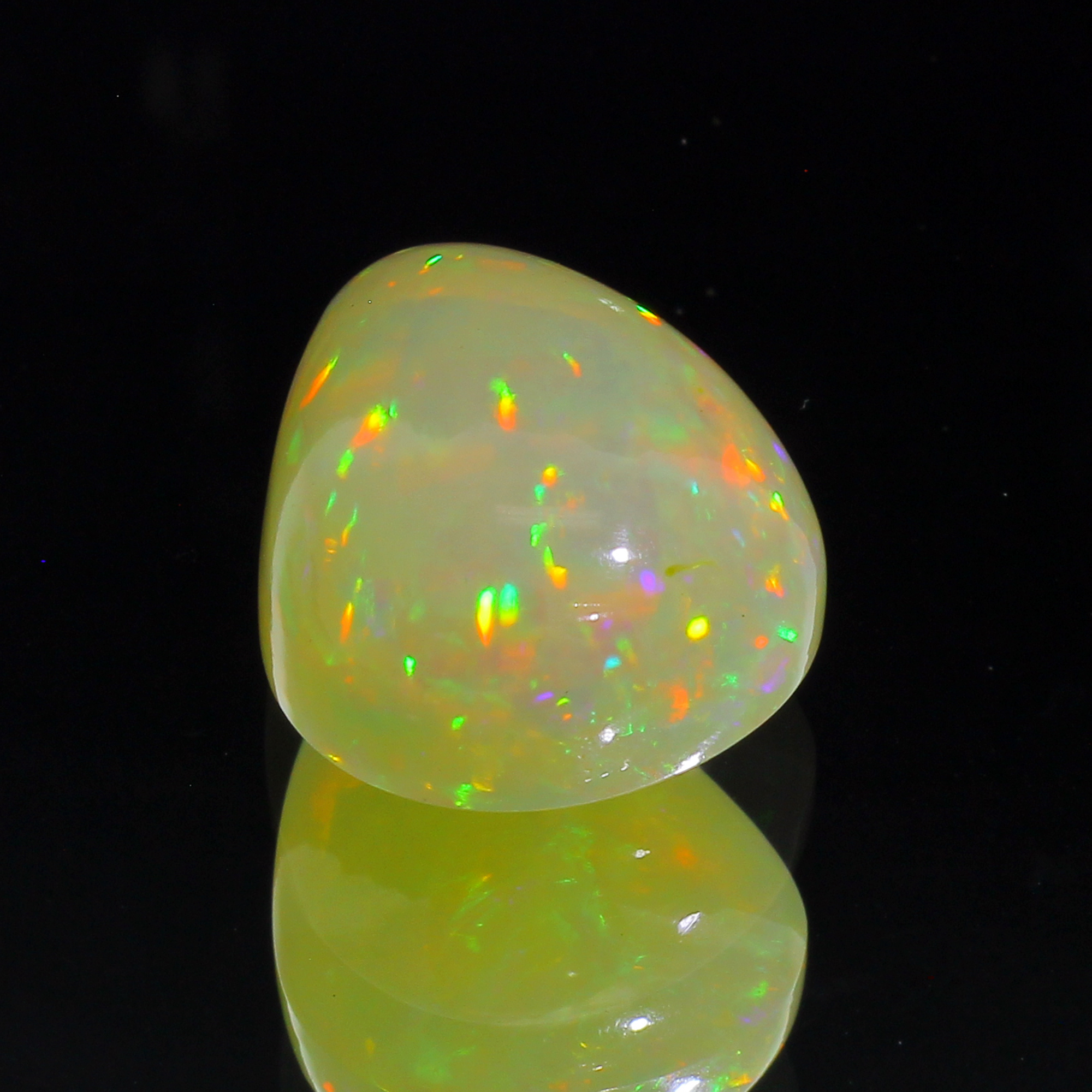 9.17CT Teardrop Cabochon White Opal Gemstone