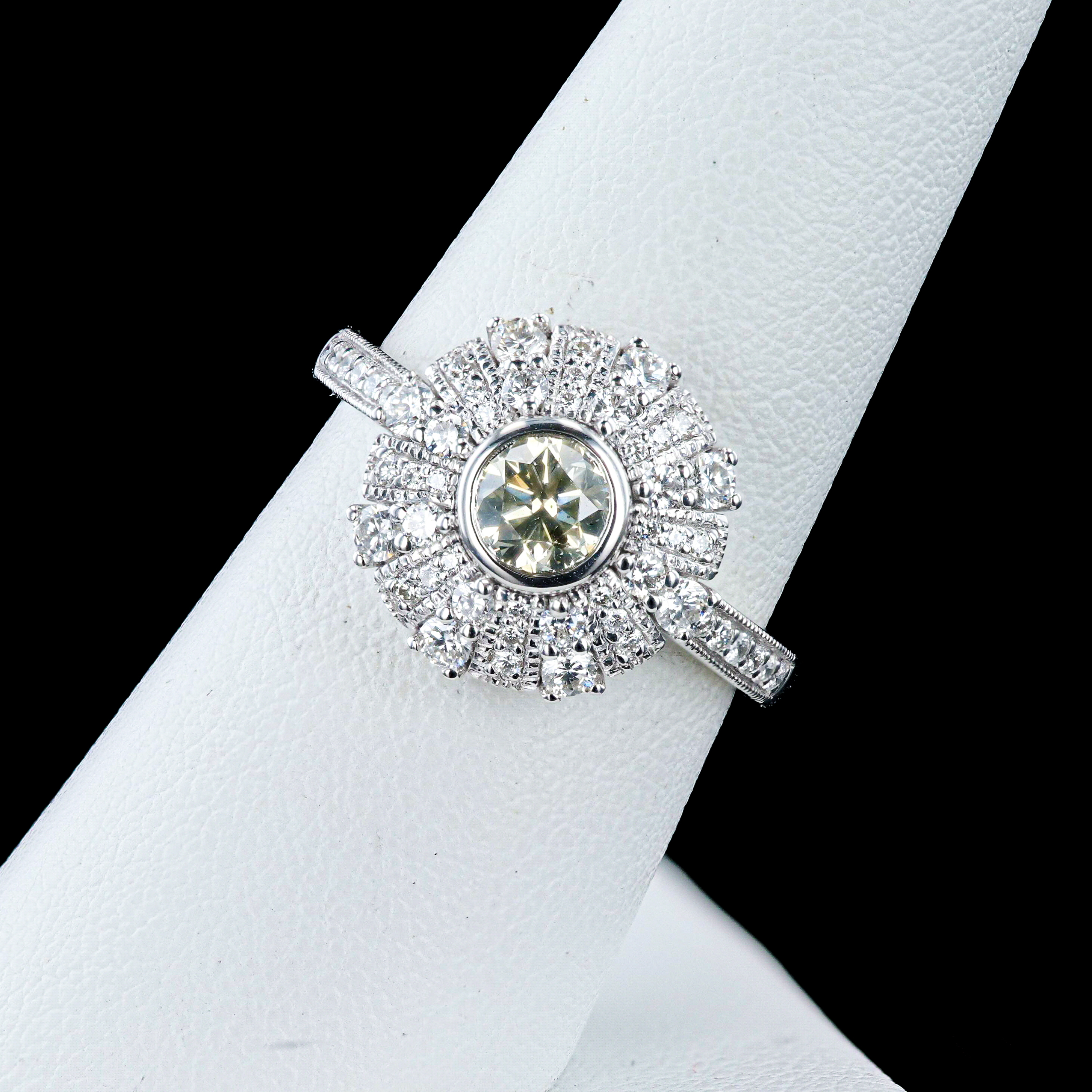 0.60ct K COLOR SI2 CLARITY CENTER Diamond Platinum Ring (1.13ctw Diamonds) (Vault_R65) - Image 3