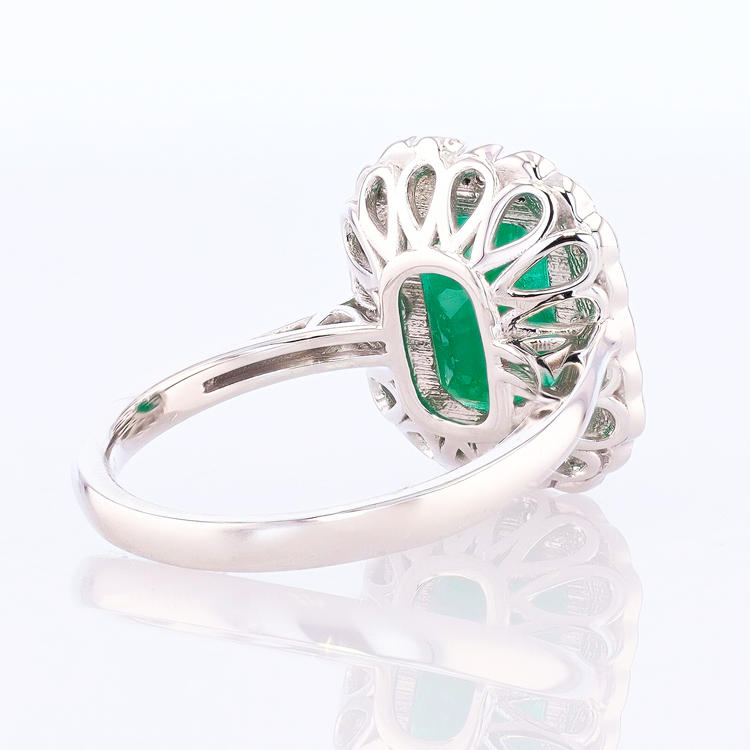 3.30ct Emerald and 0.47ctw Diamond Platinum Ring (Vault_R65) - Image 3