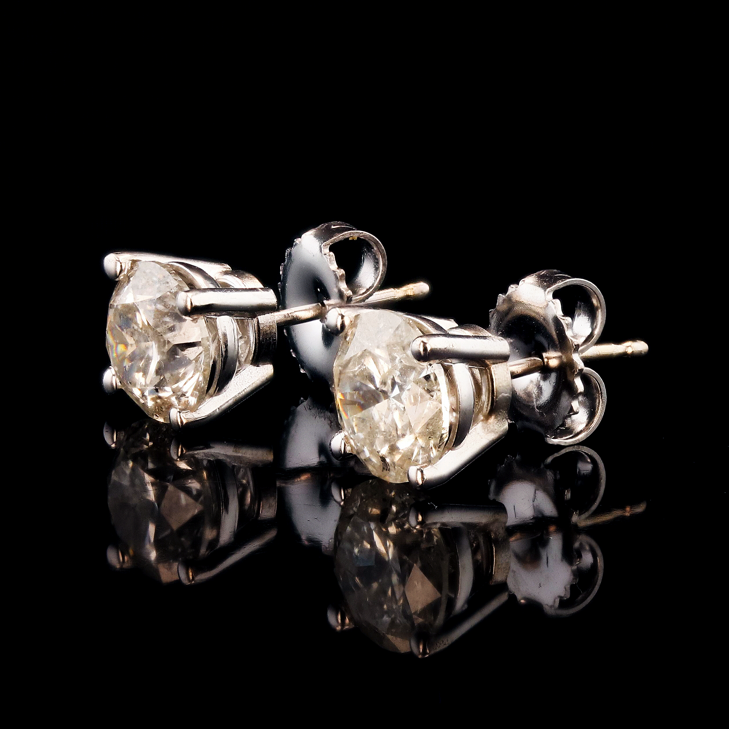 3.00ctw Diamond 18K White Gold Stud Earrings (Vault_RR04) - Image 3